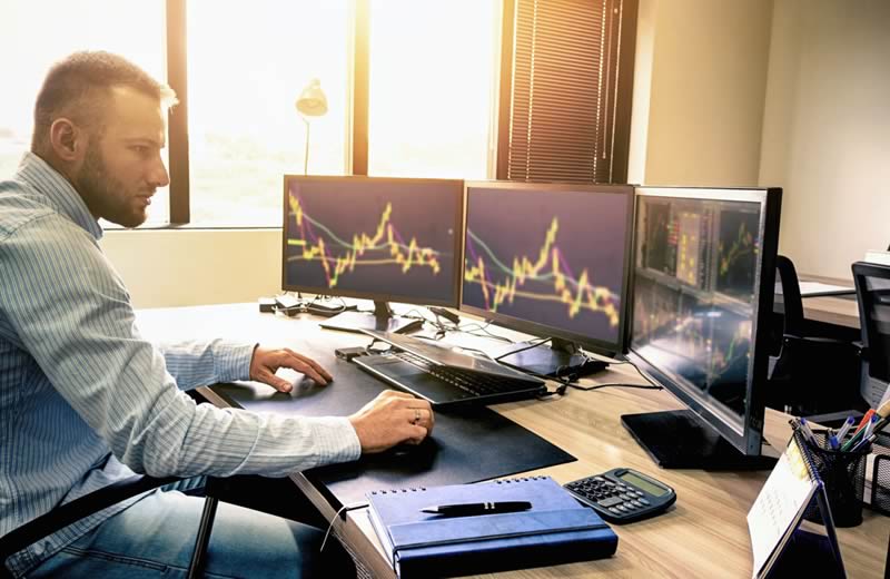 ¿Qué herramientas necesita para invertir en Forex?