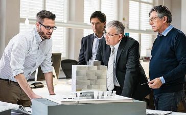 Debe poner su mente en continuo movimiento, dando pasos graduales hacia el logro de sus metas, haciendo oportunidades para crear riqueza y ejercitando...