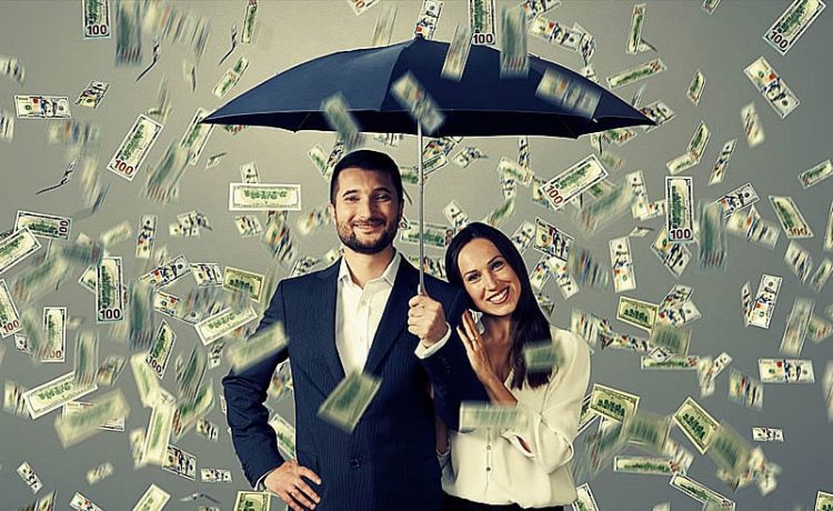 Cuando tu negocio crece, también puedes contratar a gente que te ayude, permitiéndote aún más tiempo. Una mejor mentalidad sobre el dinero...