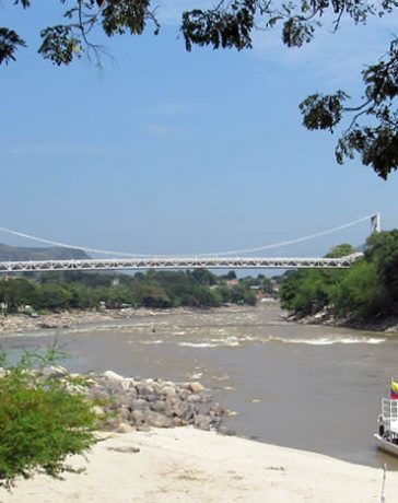 Puente Navarro