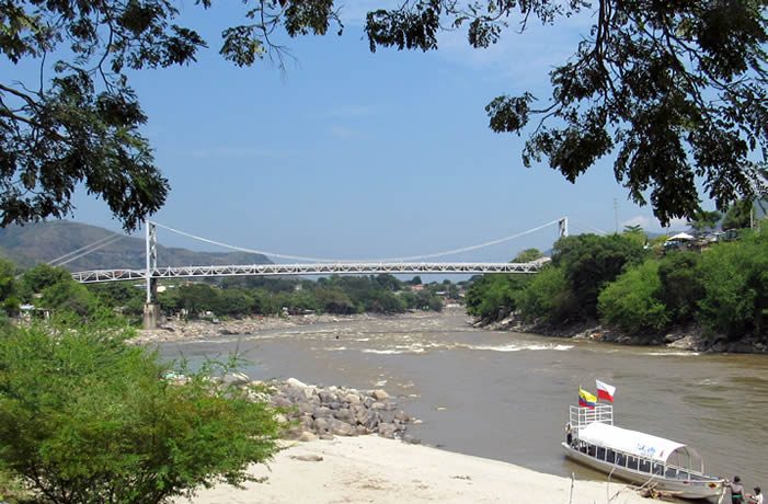 Puente Navarro