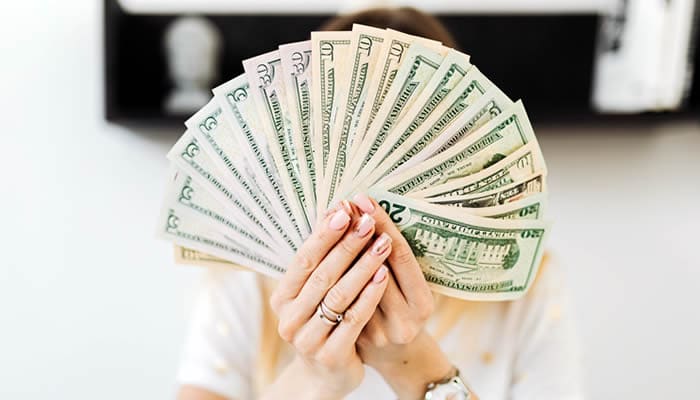 actitud saludable hacia el dinero